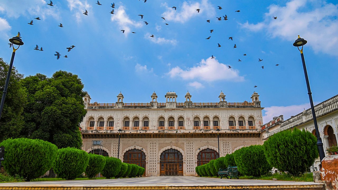 Amritsar to Patiala Taxi