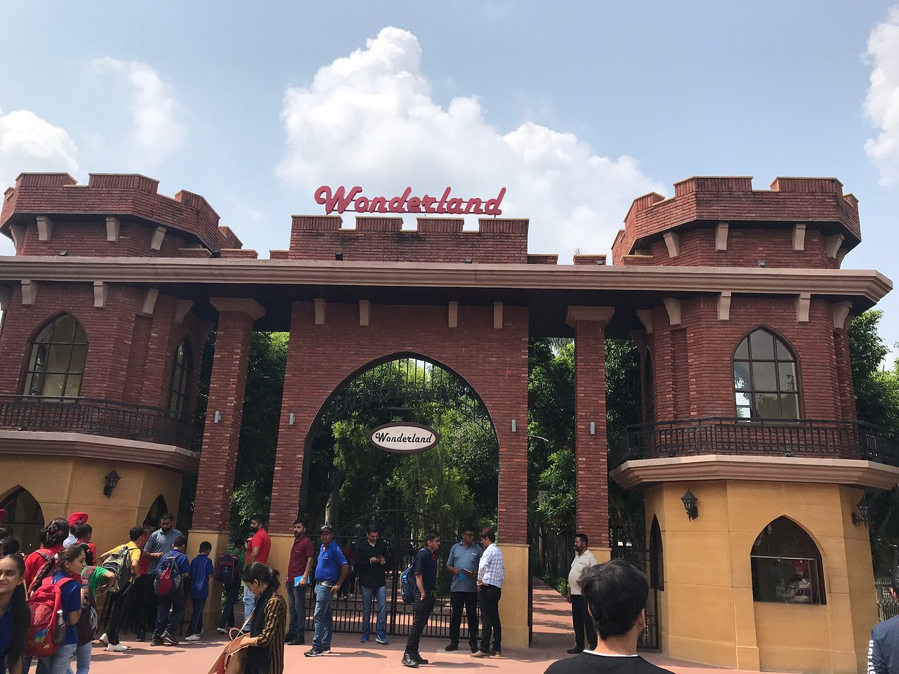 Wonderland Theme Park